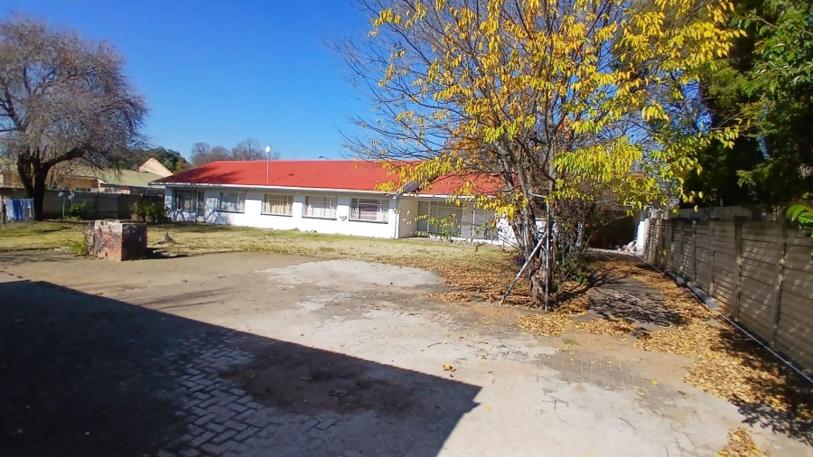 10 Bedroom Property for Sale in Universitas Free State